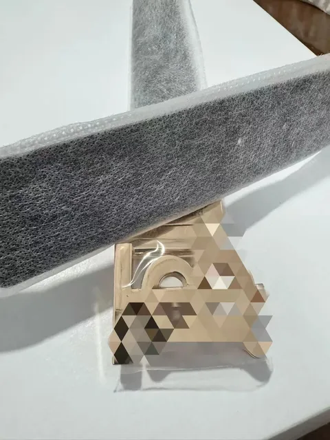 转上黑花金扣