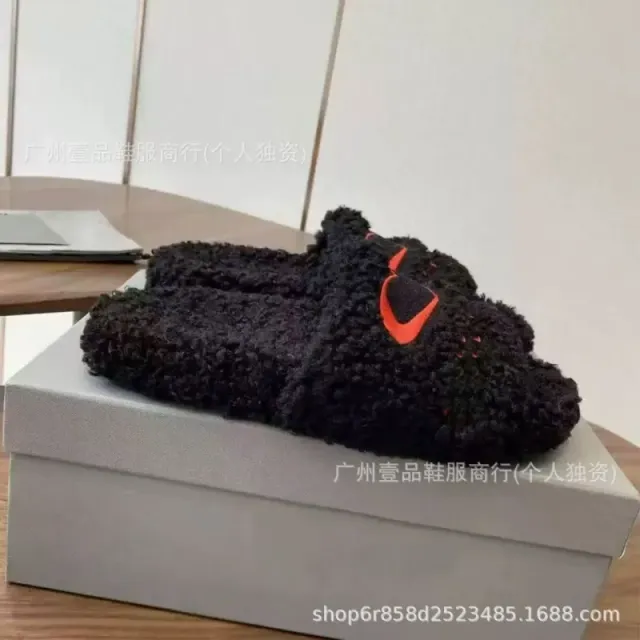 Nike Air VaporMax Moc 3 Black Orange