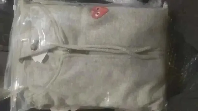 前小红心毛圈开衫灰色