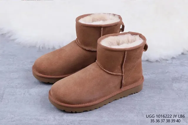 UGG boots Chestnut