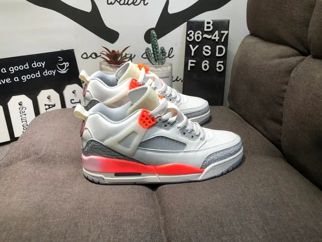 Air Jordan 4 Off-White White Cement