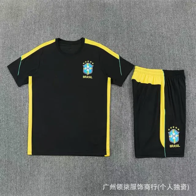 Nike Brazil Training Set CBF Crest
