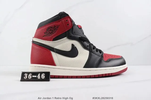 Air Jordan 1 Retro High OG Bred Toe