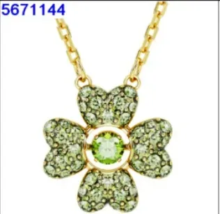 Clover green necklace