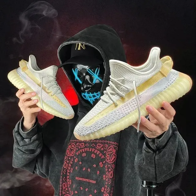 Yeezy 350 V2 Zebra