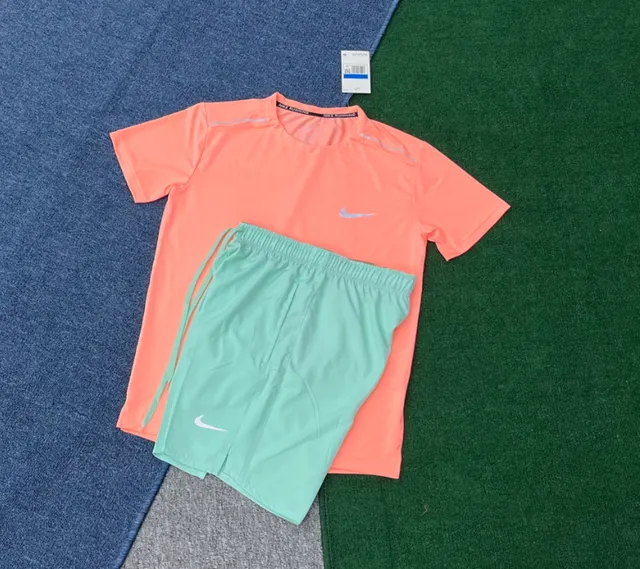 Nike Training Set Vibrant Orange & Mint Green