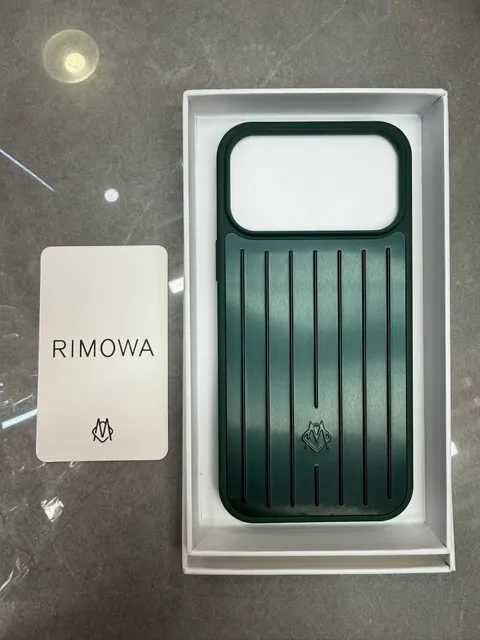 Rimowa Phone Case Vertical Groove Design