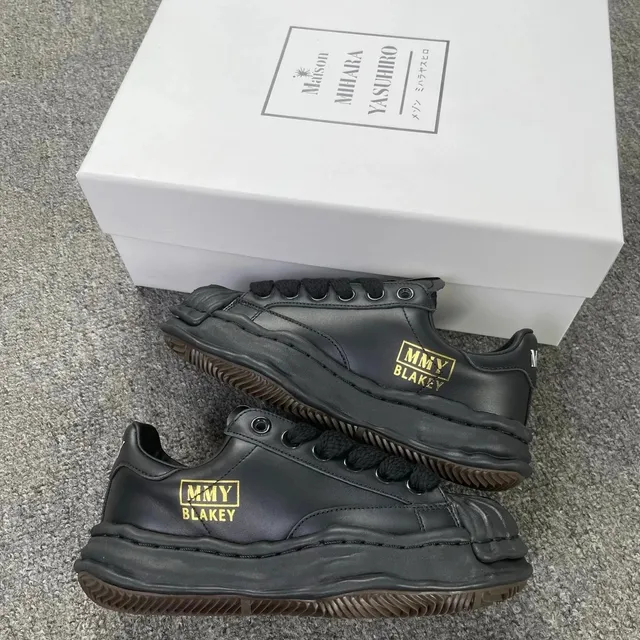 Maison Margiela Tabi Sneaker MMY Blakey
