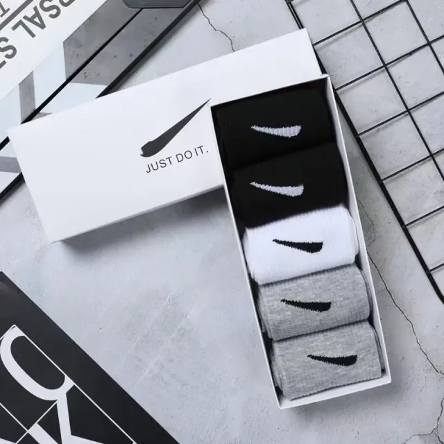 Nike Socks Swoosh Logo Pack