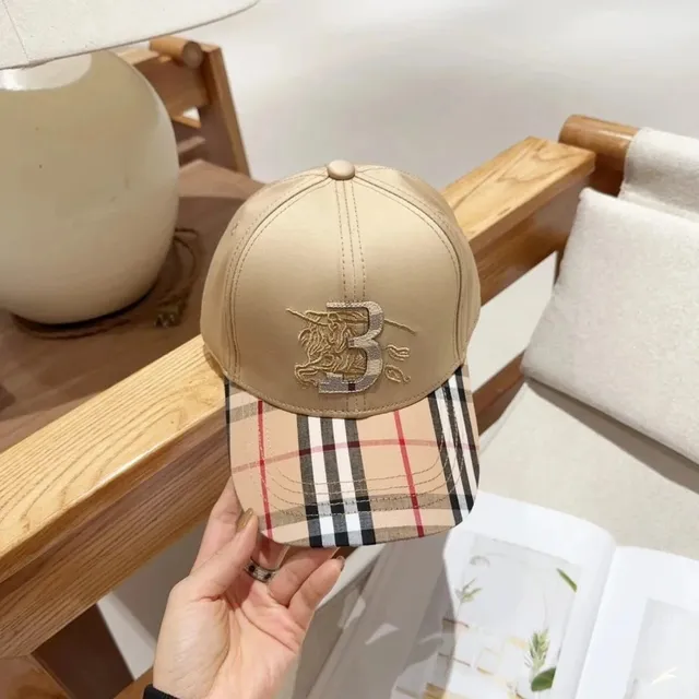 Burberry Baseball Cap Icon Stripe Visor