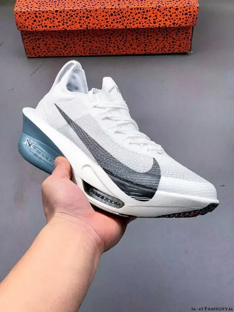 Nike Air Zoom Tempo NEXT%