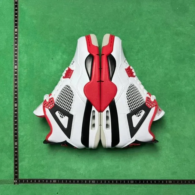 Air Jordan 4 Fire Red
