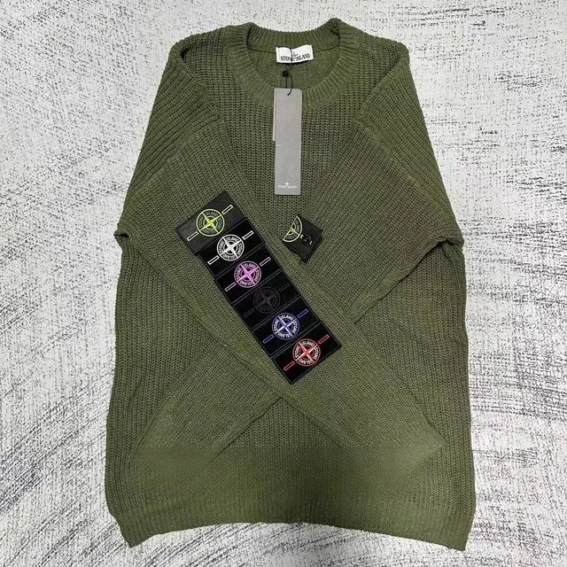 深绿色