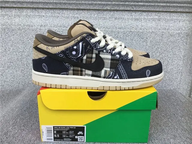 Nike Dunk Low Pro Travis Scott Reverse Mocha