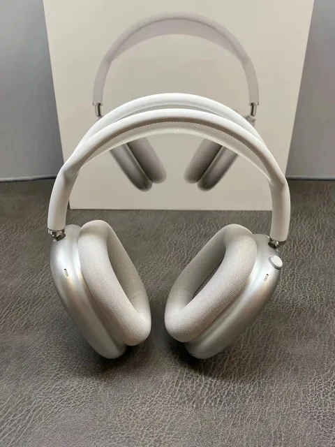 Apple AirPods Max Silver