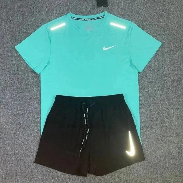 Nike Tech Fleece T-Shirt