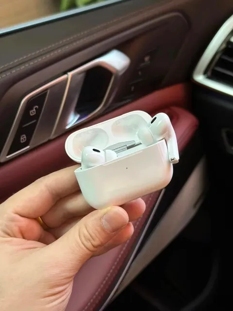Apple AirPods Pro 2nd Generation