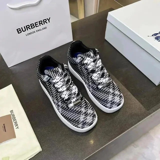 Burberry Knit Sneaker Monochrome Pixel Knit
