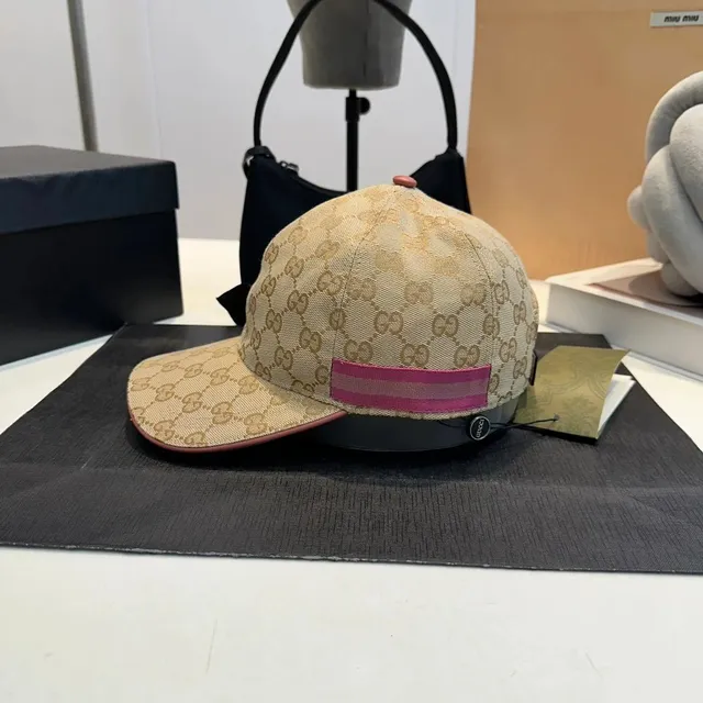 Gucci Baseball Cap GG Supreme with Pink Stripe