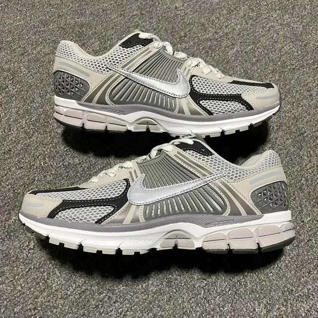 Nike Air Max TN Grey/Black