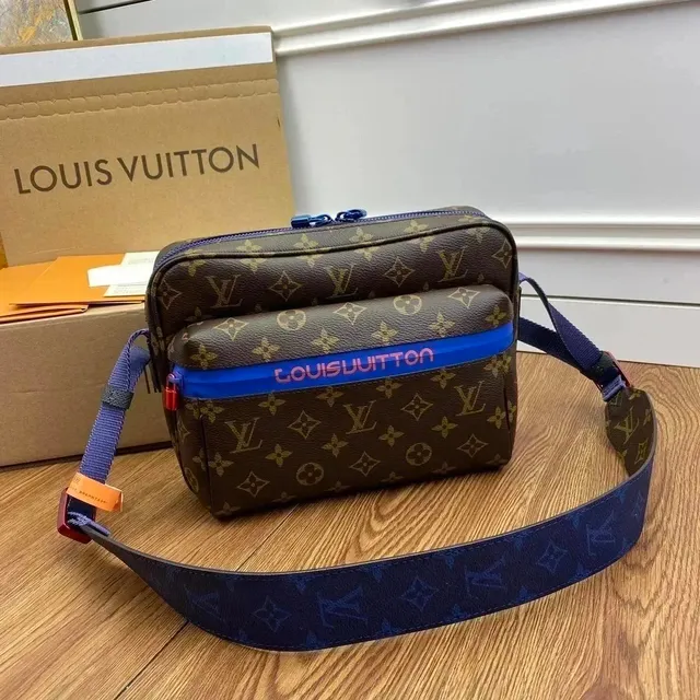 Louis Vuitton On The Go Monogram Canvas with Blue Strap