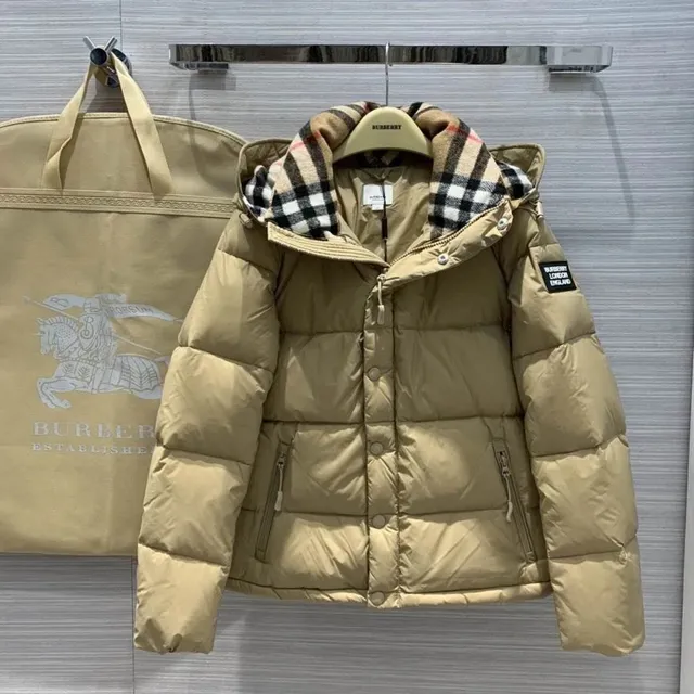 Burberry Puffer Jacket Checkered Hood