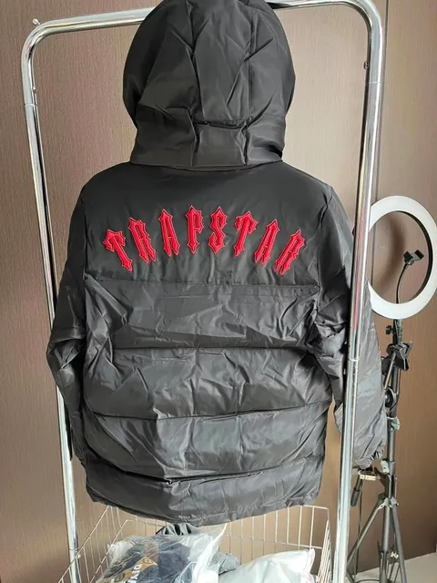 Trapstar Puffer Jacket Red Logo
