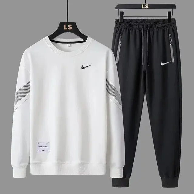 Nike Crewneck Sweatshirt & Joggers Set White/Black Contrast