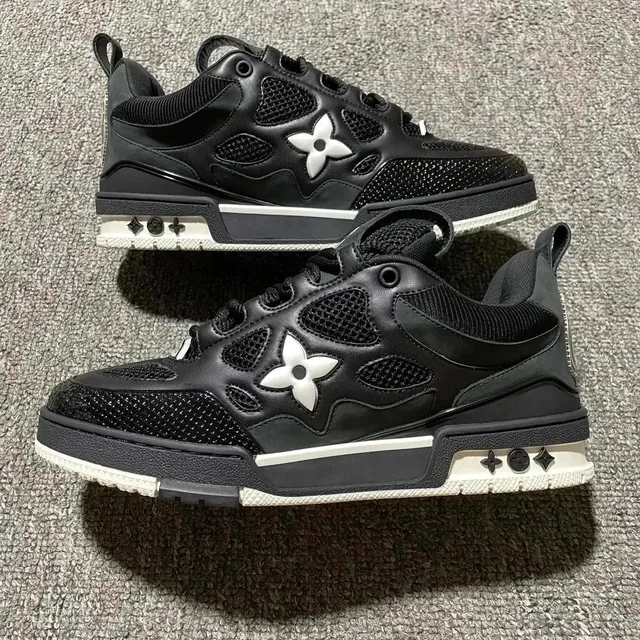 Louis Vuitton LV Trainer Monogram Flower