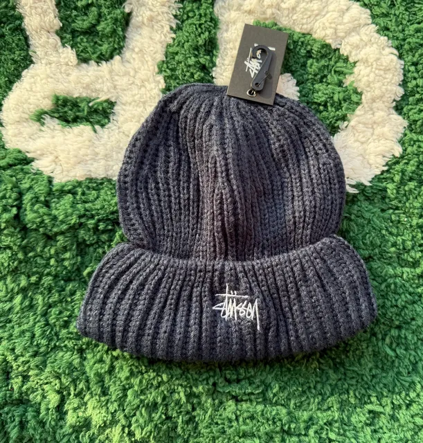 Stüssy Ribbed Beanie Embroidered Logo