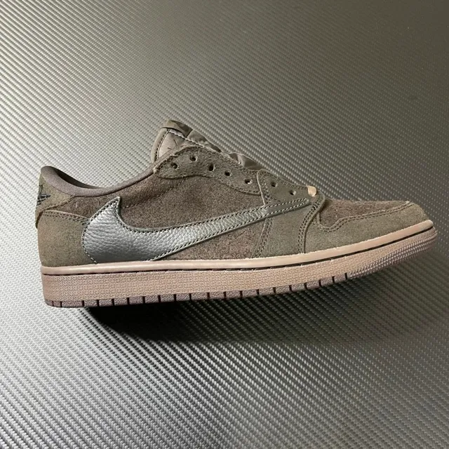 AJ1 倒钩 深棕 DM7866-202