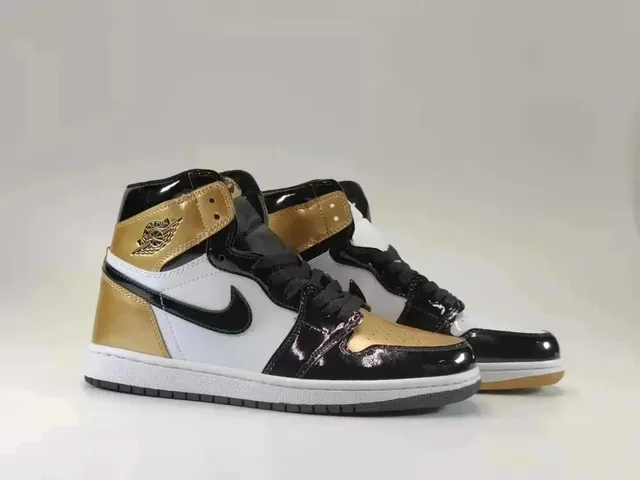 Air Jordan 1 High Metallic Gold