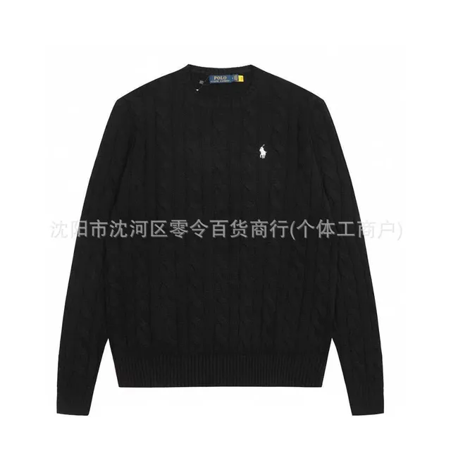 Black sweater (Little White Horse)