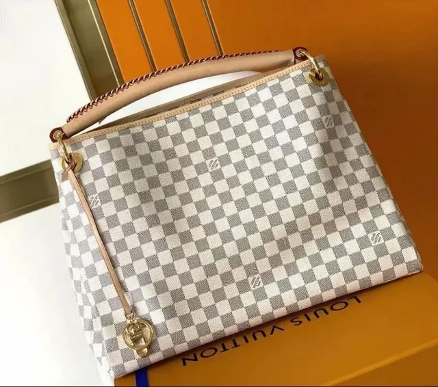 Louis Vuitton Neverfull Damier Azur