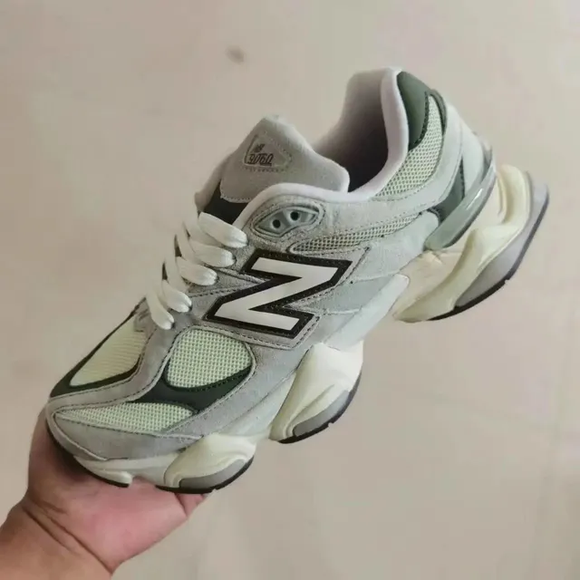 New Balance 2002R Grey Green