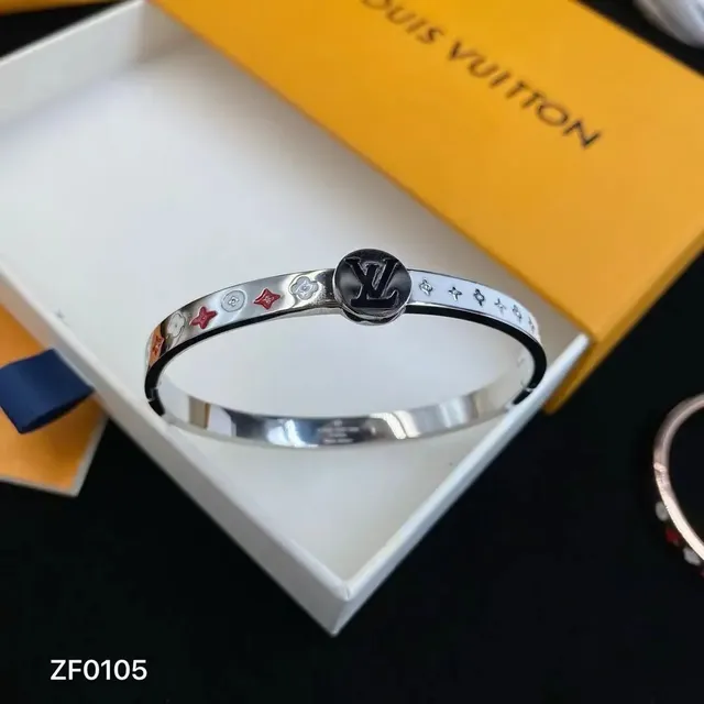 Louis Vuitton Bangle