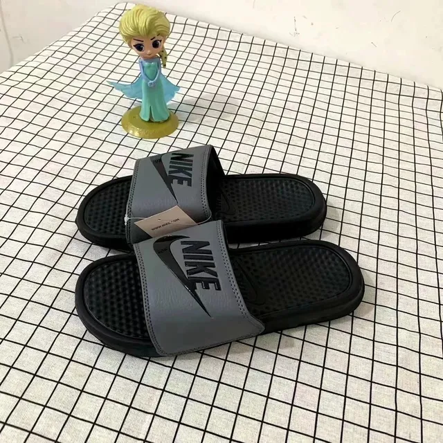 Nike Benassi JDI Grey/Black