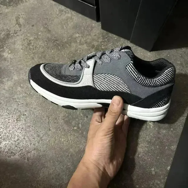 Chanel 19 Herringbone