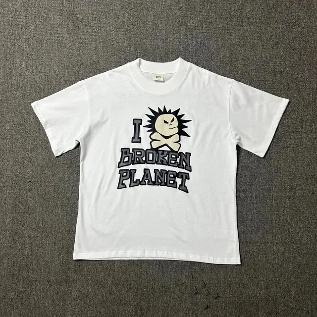 Graphic Tee I Love Broken Planet