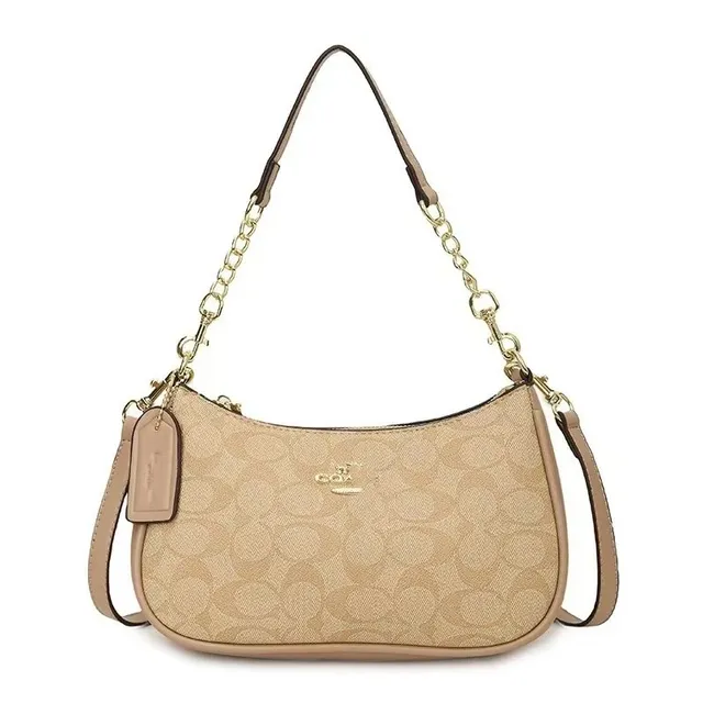Coach Shoulder Bag Signature Canvas
