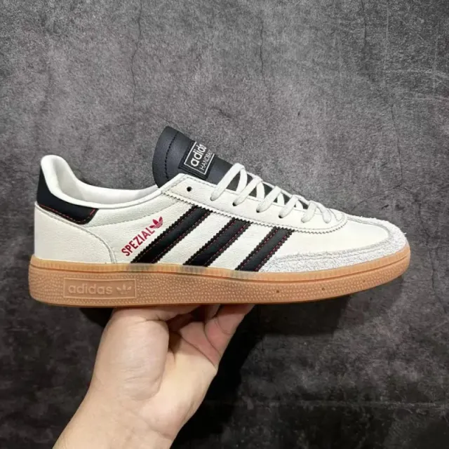 阿迪 Spezial 白黑皮面生胶JH6398