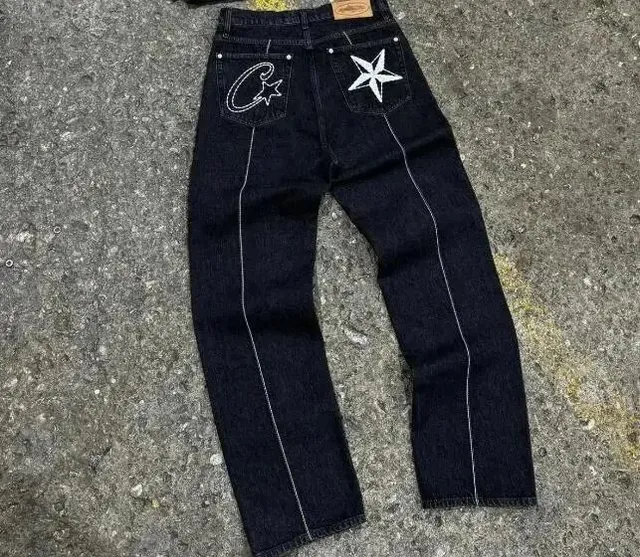 Corteiz Straight Fit Jeans Star & C Logo Backpocket