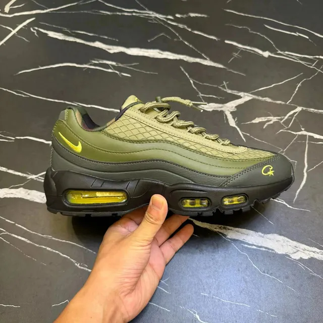 Nike Air Max 95 Olive Volt