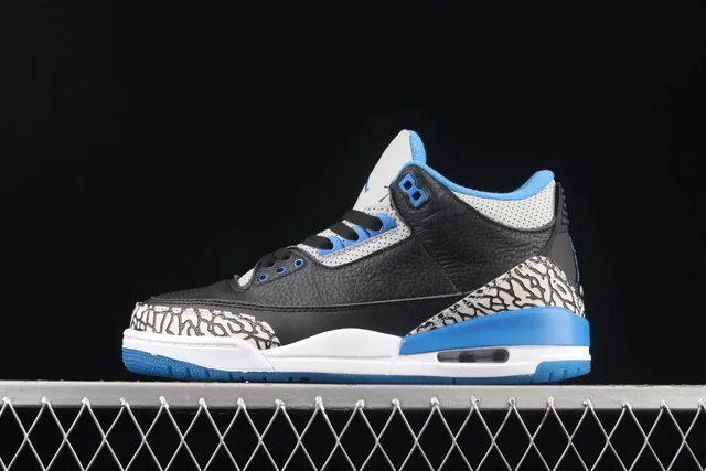 Air Jordan 3 True Blue