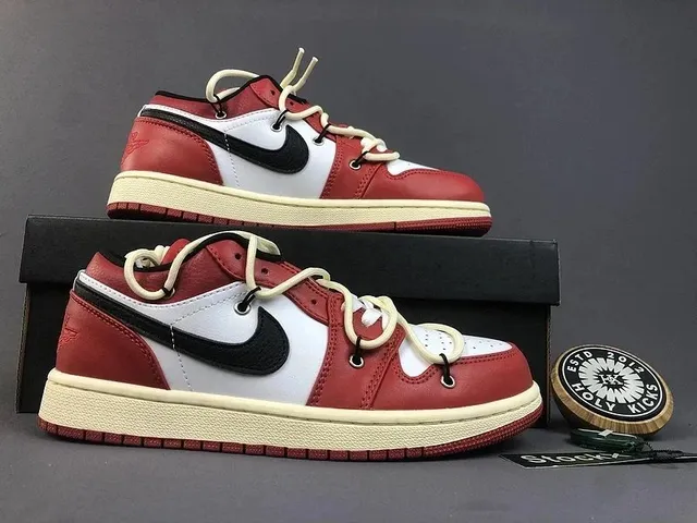 Nike Air Force 1 Low Chicago