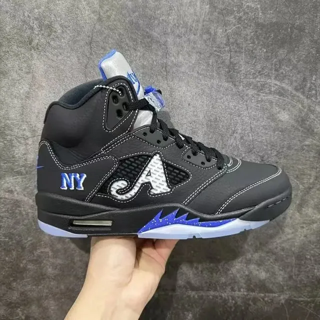 黑蓝Awake NY.