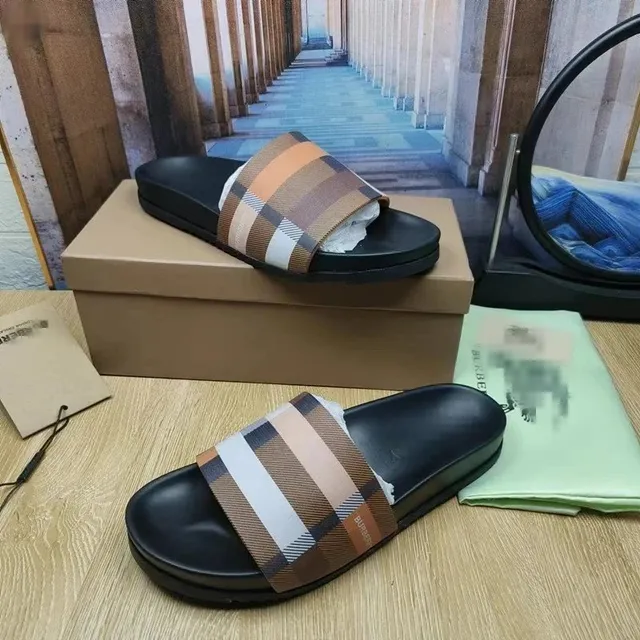 Burberry Check Slide Vintage Check