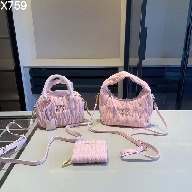 Miu Miu Matelassé Shoulder Bag Quilted