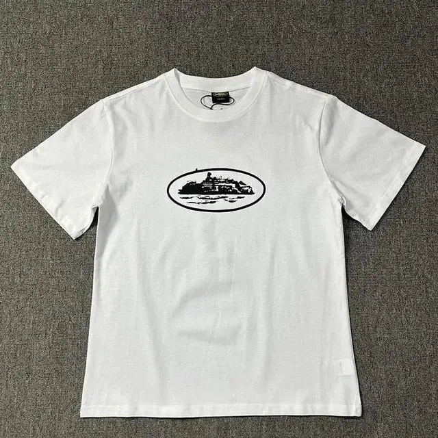 Gallery Dept. Graphic Tee Island Print