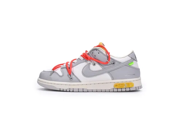 Nike × Off-White Dunk Low